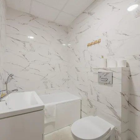 Winogrady Nature Escape By Bookinghost * Poznan