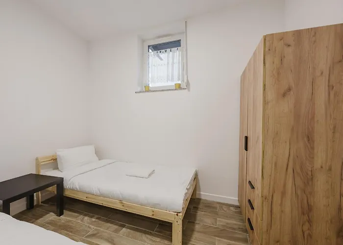 Winogrady Nature Escape By Bookinghost