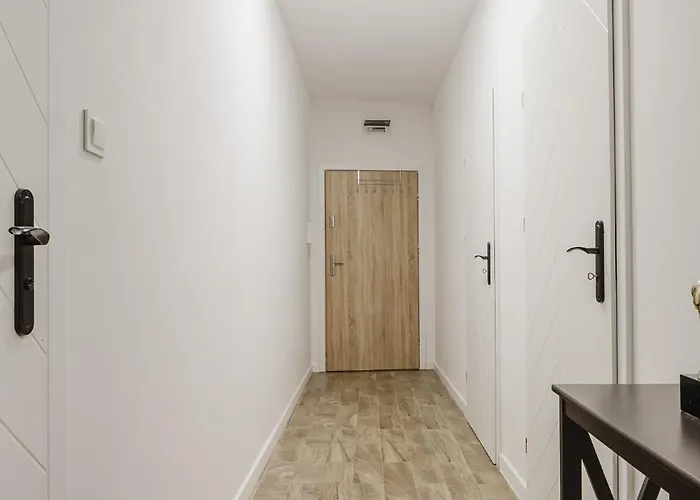 Winogrady Nature Escape By Bookinghost